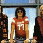 Stretch - List pictures