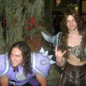 Powerglove - List pictures