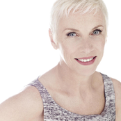 Annie Lennox - List pictures