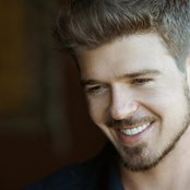 Robin Thicke - List pictures