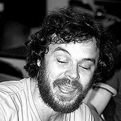 Rodrigo Amarante - List pictures