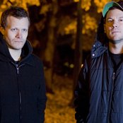 Lilacs & Champagne - List pictures