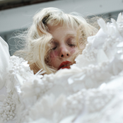 Petite Meller - List pictures