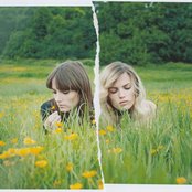 Say Lou Lou - List pictures