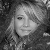 Molly Sandén - List pictures