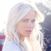 Ilse Delange - List pictures
