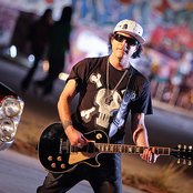 Kevin Rudolf - List pictures