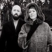 Hundreds - List pictures