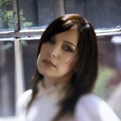 Chantal Kreviazuk - List pictures