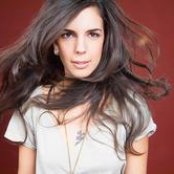 Sarah Borges - List pictures