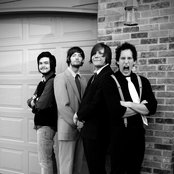 Spill Canvas - List pictures