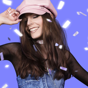 Hannah Diamond - List pictures