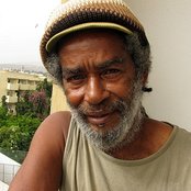 Max Romeo - List pictures