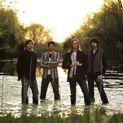 Decemberadio - List pictures