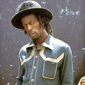 Gregory Isaacs - List pictures