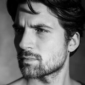 Sidney Charles - List pictures