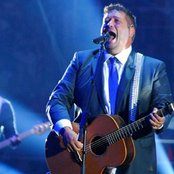 Fernandinho - List pictures