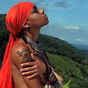 Lisa Left Eye Lopes - List pictures