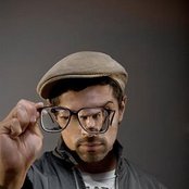 Mr J. Medeiros - List pictures