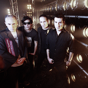 Capital Inicial - List pictures