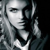 Ana Johnsson - List pictures