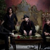 Hurt - List pictures