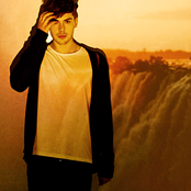 Aiden Grimshaw - List pictures
