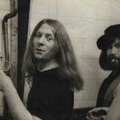 Stack Waddy - List pictures