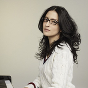 Angela Aki - List pictures