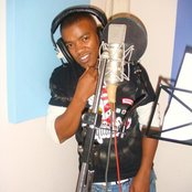 Loyiso - List pictures