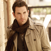 Chris Mann - List pictures