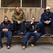 Violadores Del Verso - List pictures