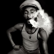 Lee "scratch" Perry - List pictures