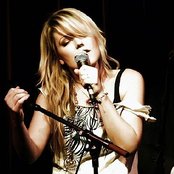 Laila Samuels - List pictures