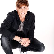 Kendall Schmidt And Logan Henderson - List pictures