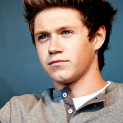 Niall Horan - List pictures