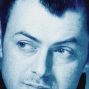 Perry Blake - List pictures