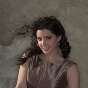 Alana Grace - List pictures