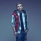 Olly B - List pictures