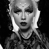 Kerli - List pictures