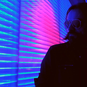 Mr. Flash - List pictures