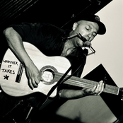 Tom Morello - List pictures