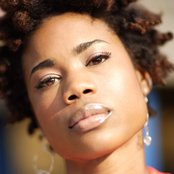 Algebra Blessett - List pictures