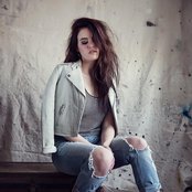 Kiiara - List pictures