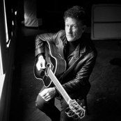 Lyle Lovett - List pictures