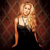 Heidi Newfield - List pictures