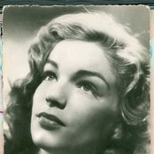 Simone Signoret - List pictures
