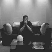 Peter Broderick - List pictures