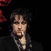 Izzy Stradlin - List pictures