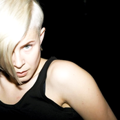 Robyn - List pictures